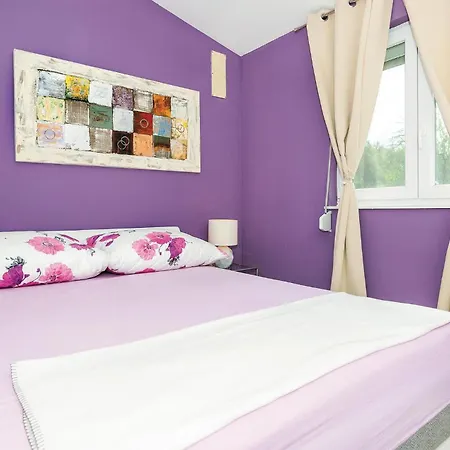 Tatil Evi Three-bedroom In Ražanj